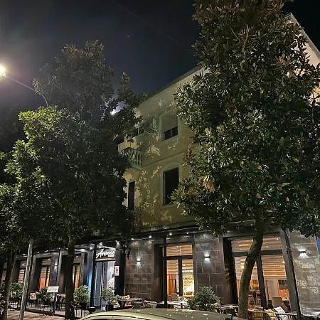 Moonlight Apartment *